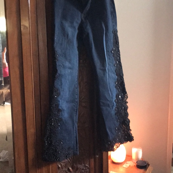 Blue jeans with beads - Picture 1 of 4
